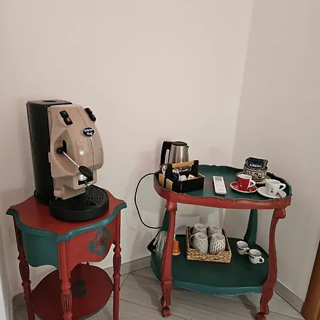 Alojamento de Acomodação e Pequeno-almoço Pinukhouse Salerno