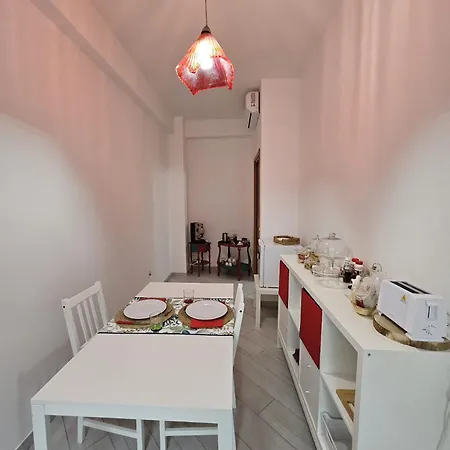 Pinukhouse Bed & Breakfast *