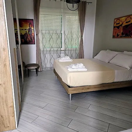 Nocleg ze śniadaniem Pinukhouse Salerno
